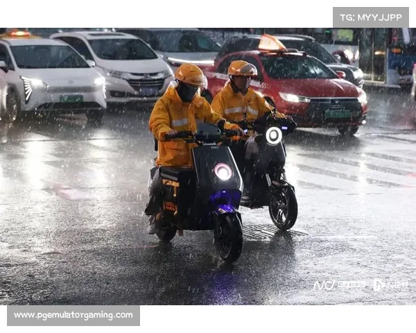 暴雨预警致南通盐城比赛延期 组委会启动极端天气应急预案 暴雨预警致南通盐城比赛延期 组委会启动极端天气应急预案